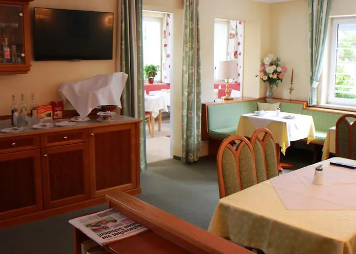 约瑟法酒店 酒店