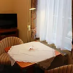 Отель Josefa 3*